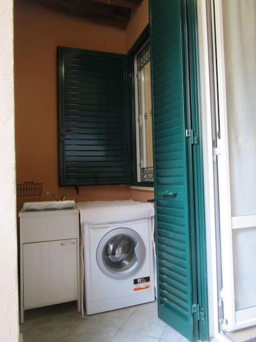 Apartamento Il Piccolo Eden - Private Garden Livorno Exterior foto